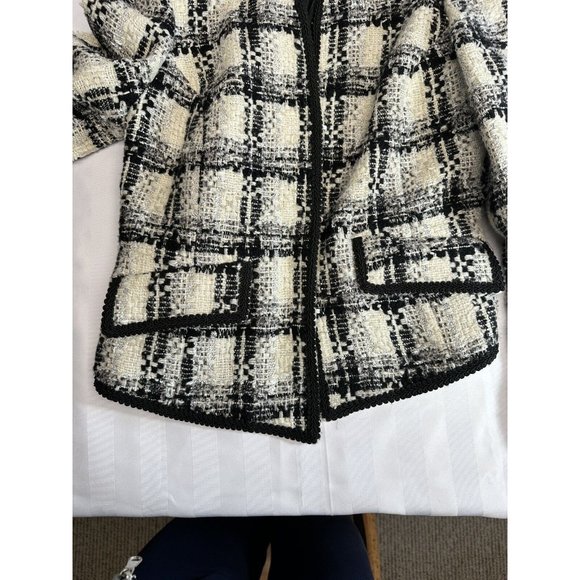 Chicos Classy Wool Blend Short Jacket Womens Black/White SZ 0 Very Gd Condition - Picture 9 of 12